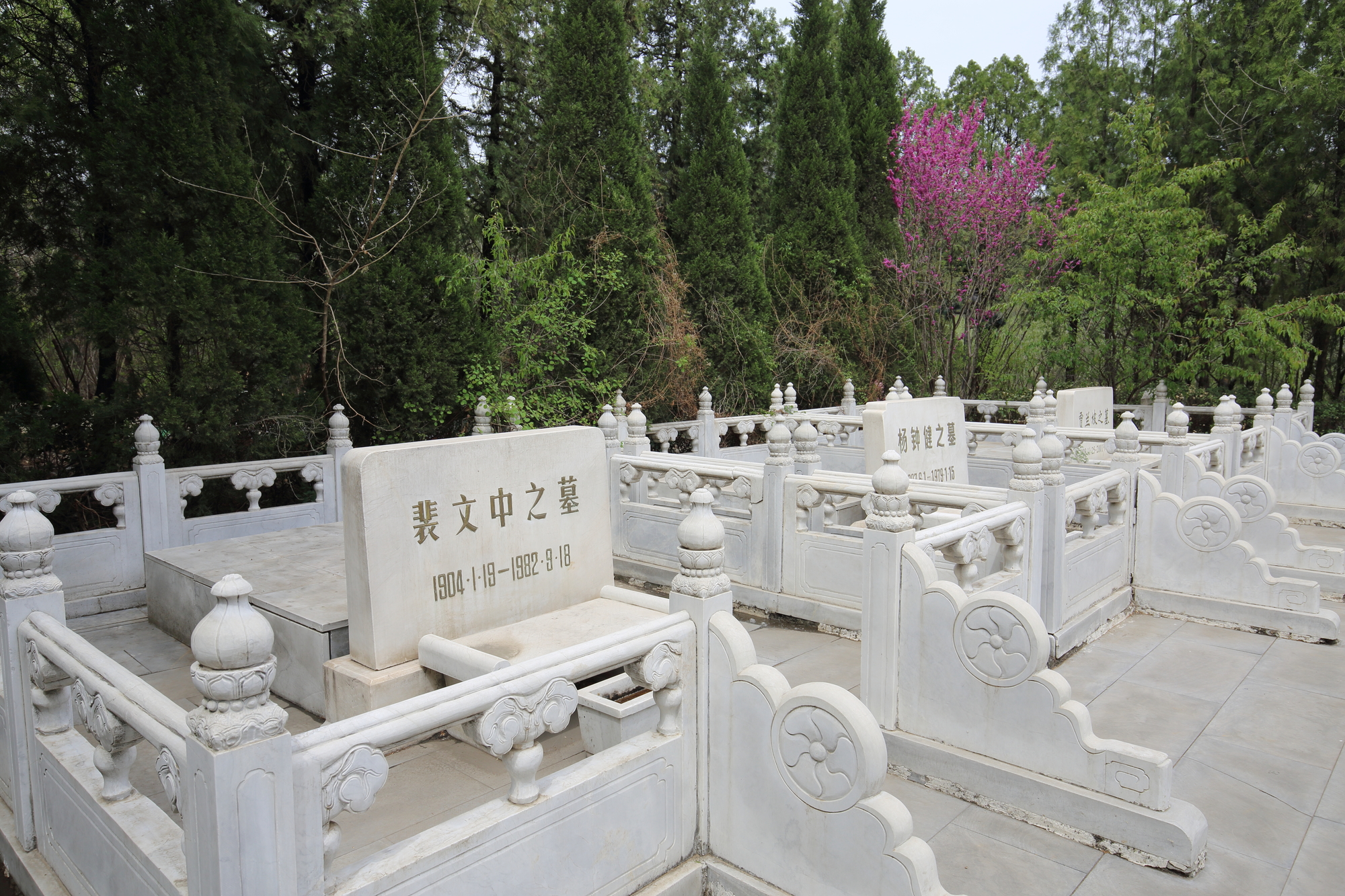 中国産の石は安いけど品質は？吸水率に違いがあった！ | 佐藤石材工業